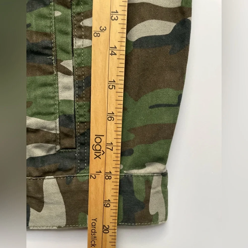 Forever 21 Long Sleeve Camo Jacket - Picture 4 of 6